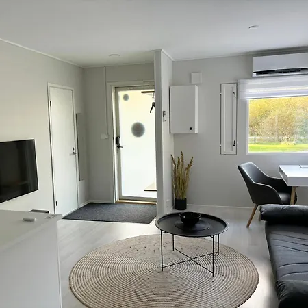 A Small Along The Archipelago Trail Apartment *