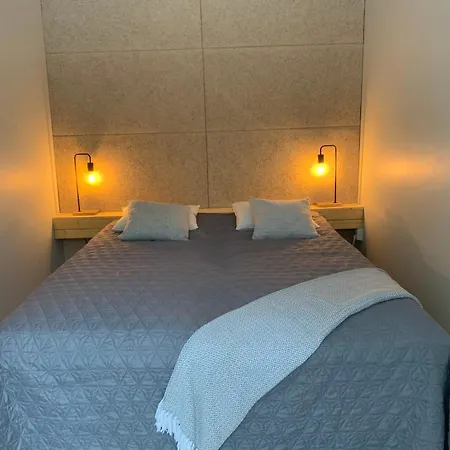 アパート A Small Along The Archipelago Trail *