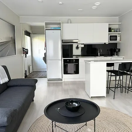 A Small Along The Archipelago Trail * パルガス